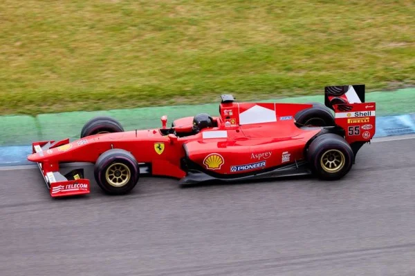 F1阿塞拜疆站勒克莱尔夺杆位 法拉利能否巴库终结漫长冠军荒成焦点